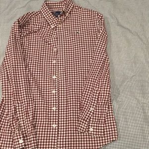 Vineyard Vines button down